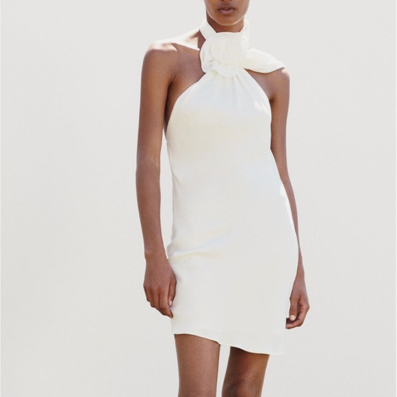 Zara Satin Effect Big Flower Dress Backless White Size XL - Picture 1 of 6